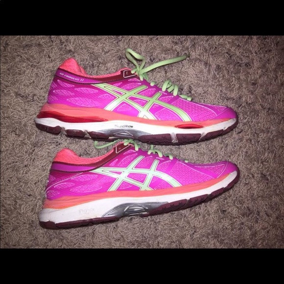 Asics Tennis Shoes - Picture 4 of 4